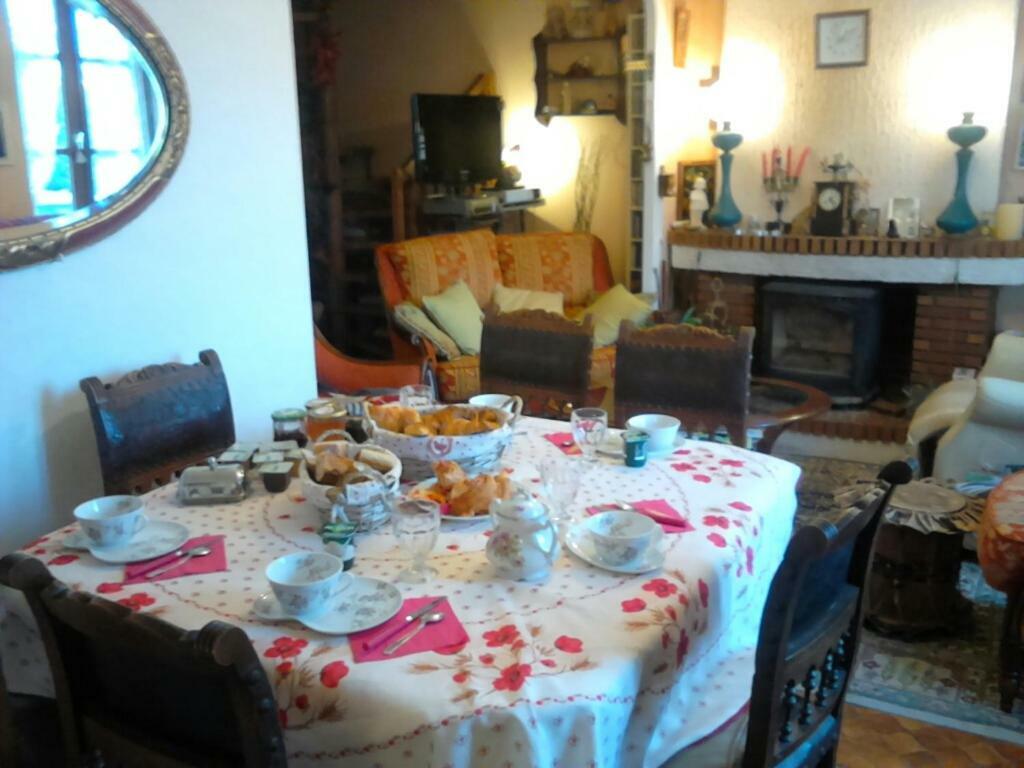 La Longere Des Gillettes Bed & Breakfast Bézenet Exterior foto